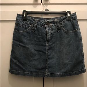 Jean skort